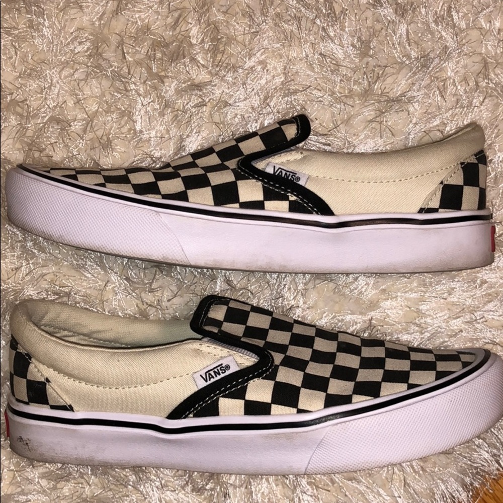 Vans Ultra Cush LITE Checkered Slip Ons